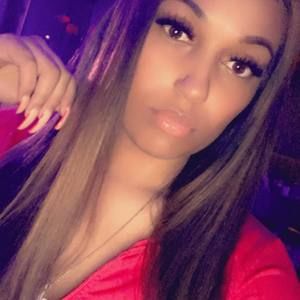 Meet your Posher, Tania